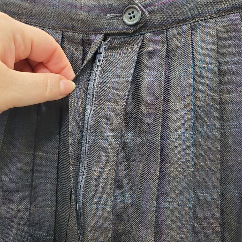 Vintage Navy Pleated A-Line Skirt - Picture 5 of 6